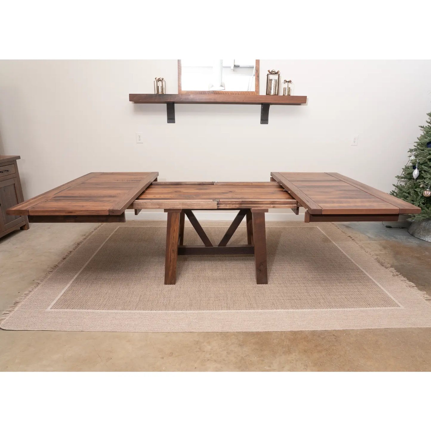 Leaf Inserts in Square Dining table