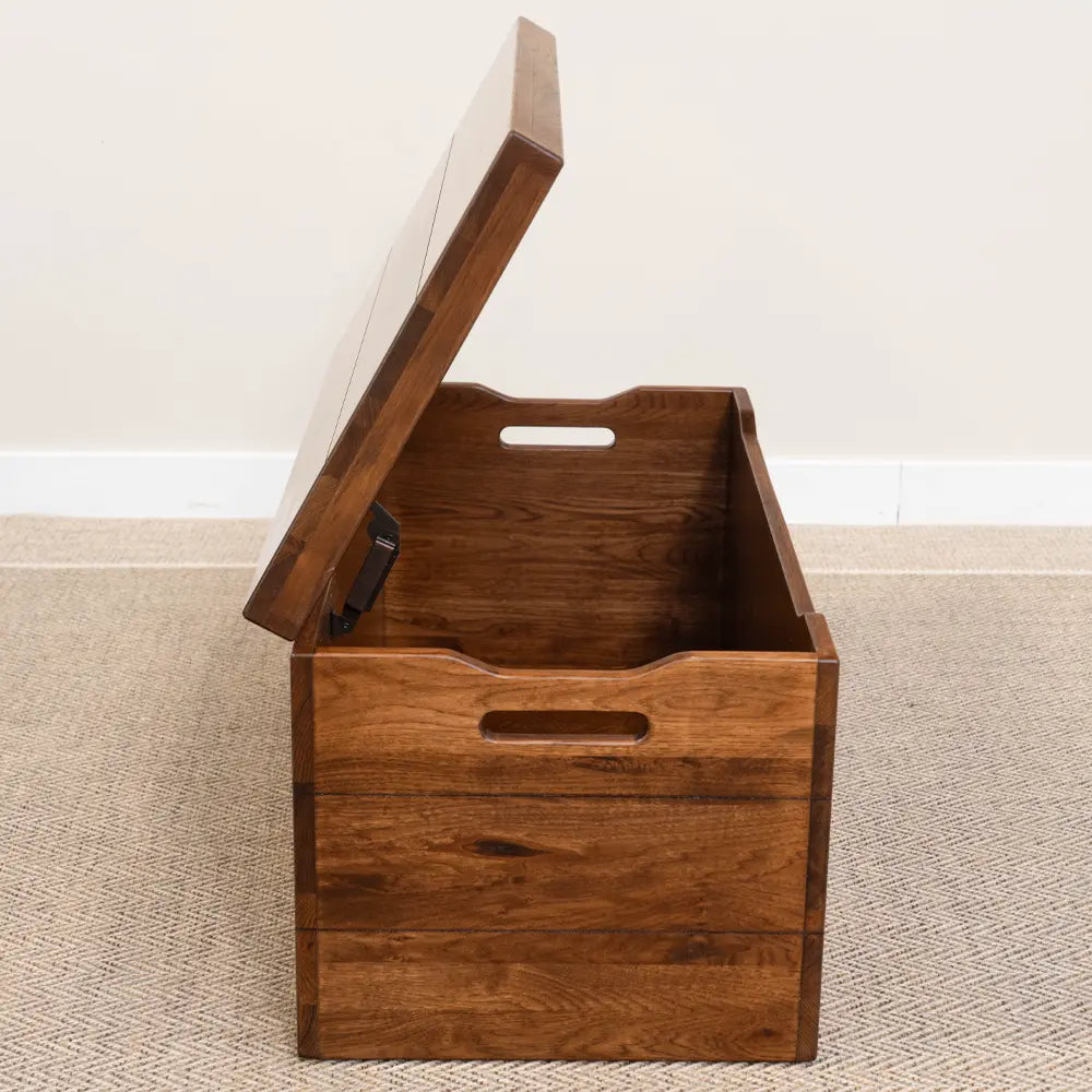 Amish Blanket Chest, Asbury Stain, Hickory Wood, Side Photo