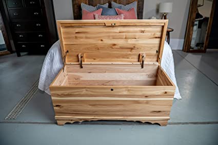 Traditional Style Wooden Cedar Chest Brown